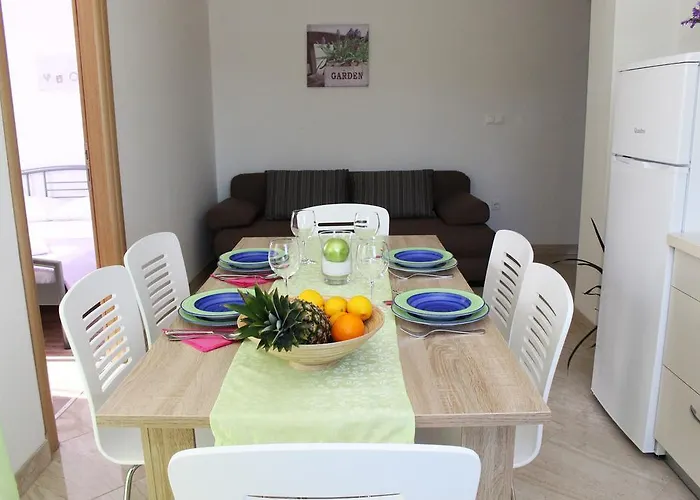 Smart * ברודאריצה